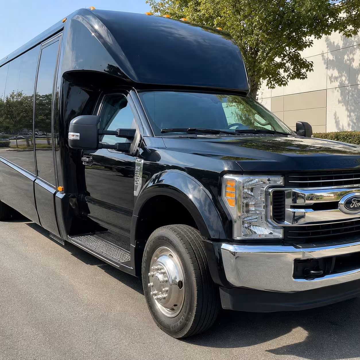 18 passenger minibus