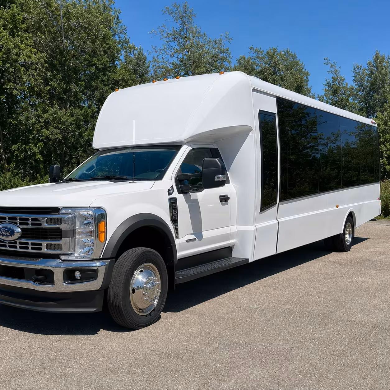 fullerton 20 passenger minibus rental