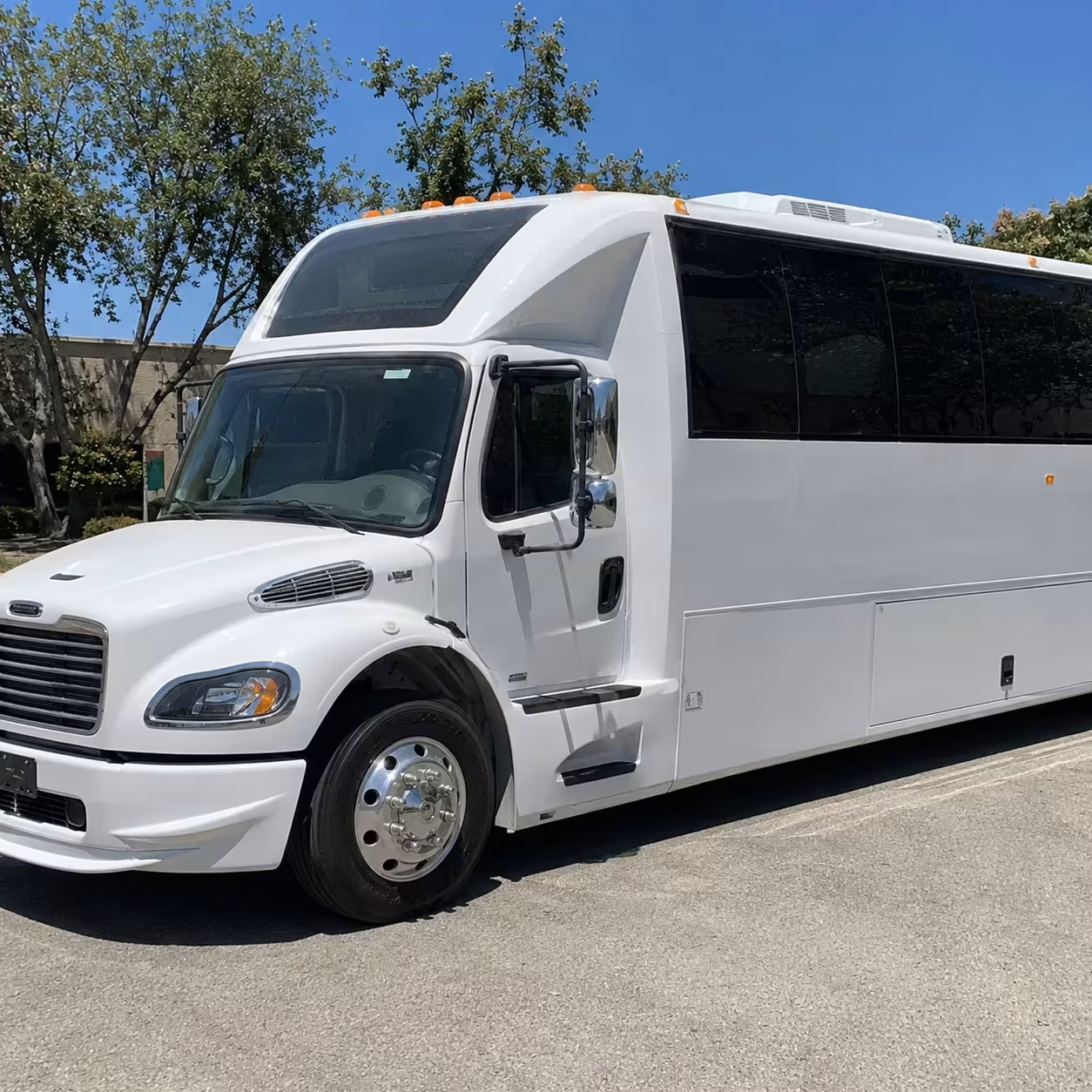 fullerton party bus rentals for fight nights and combat sports